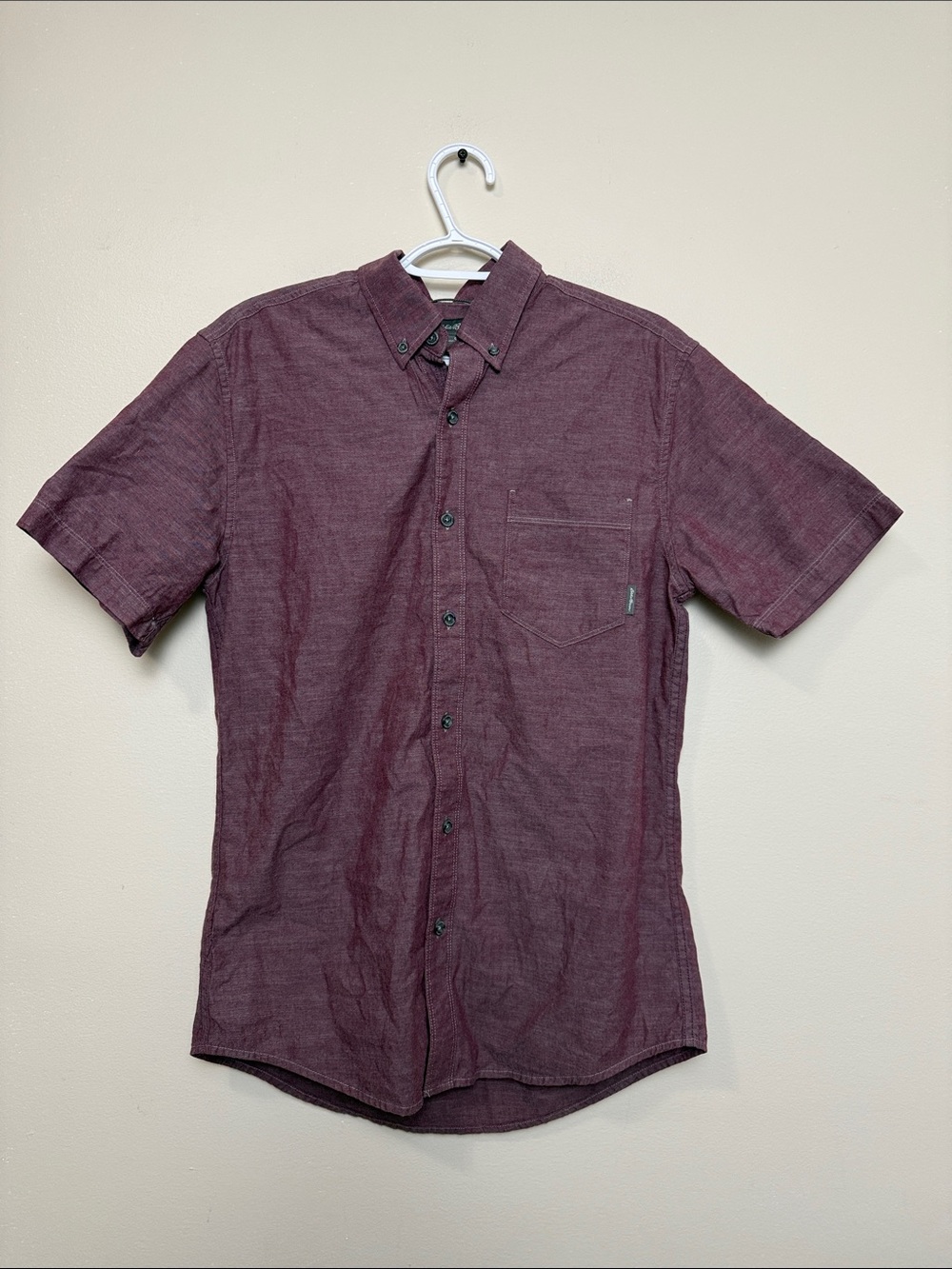Eddie Bauer Short-Sleeve Button-Down Shirt - Burgundy size S